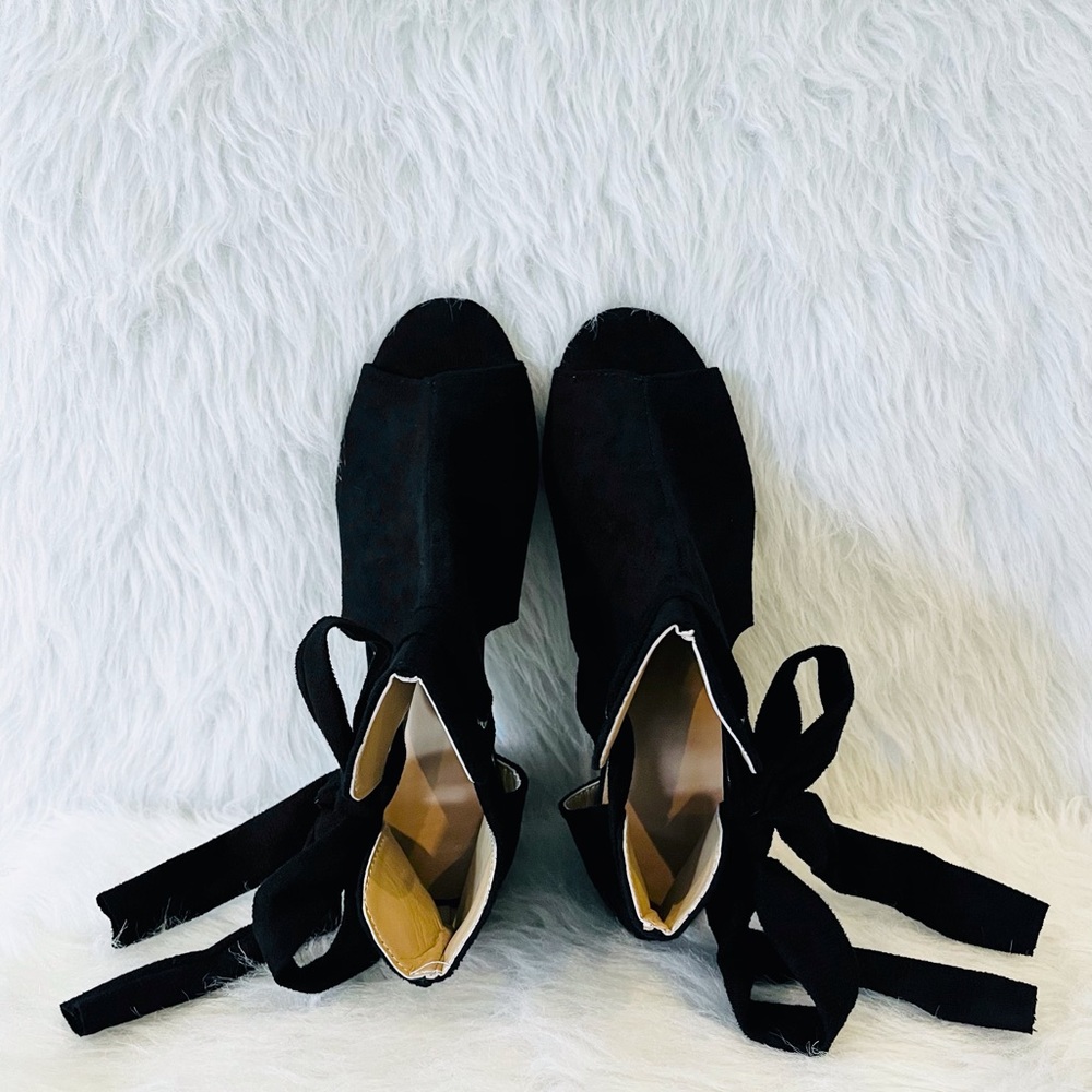 Black Peep Toe Sandals Sz 7 - Picture 3 of 7